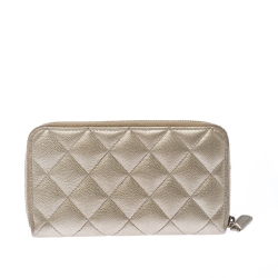 مملوكة مسبقًا Chanel Gold Quilted Leather Zip Around Wallet