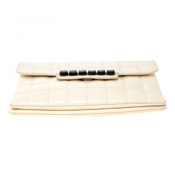 Pre Owned Chanel Cream Chocolate Bar Quilted Patent Leather Keyboard Flap Bag