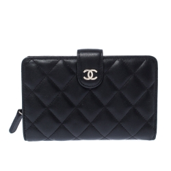 Chanel Black Quilted Leather CC BiFold Wallet