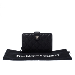 Chanel Black Quilted Leather CC BiFold Wallet
