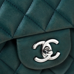 Pre Owned Chanel Green Quilted Leather Jumbo Classic Single Flap Bag