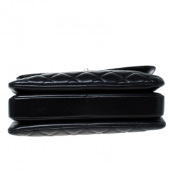 Pre Owned Chanel Black Lambskin Leather Trendy CC Medium Top Handle Bag