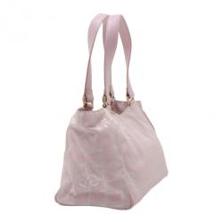 مملوكة مسبقًا حقيبة يد توت شانيل لاين ترافيل شعار CC نايلون