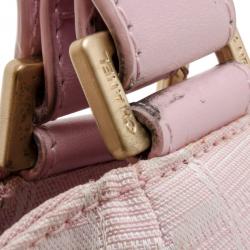 مملوكة مسبقًا حقيبة يد توت شانيل لاين ترافيل شعار CC نايلون