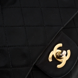 Pre Owned Chanel Black Quilted Leather Medium Vintage Classic Double Flap Bag