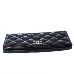 Chanel Black Quilted Patent Leather CC L Yen Continental Wallet