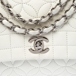 مملوكة مسبقًا Chanel White Quilted Leather Shoulder Bag