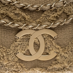 Pre Owned Chanel Beige Diamond Stitch Tweed Maxi Nature Flap Bag                  