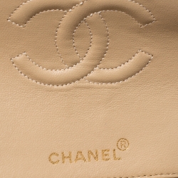 مملوكة مسبقًا Chanel Beige Quilted Leather Medium Classic Single Flap Bag