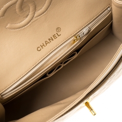 مملوكة مسبقًا Chanel Beige Quilted Leather Medium Classic Single Flap Bag