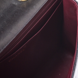 Pre Owned حقيبة شانيل قلاب مزدوج كلاسيك جامبو جلد مبطنة سوداء