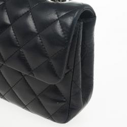 Pre Owned Chanel Black Quilted Lambskin East West Flap Bag