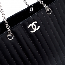 مملوكة مسبقًا حقيبة يد شانيل مادموازيل كبيرة جلد بطانة رأسية سوداء 