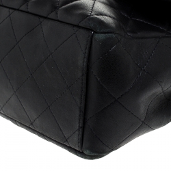 مملوكة مسبقًا Chanel Black Quilted Leather Maxi Classic Double Flap Bag