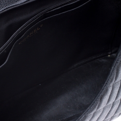 Pre Owned Chanel Black Quilted Caviar Leather Maxi Classic Single Flap Bag