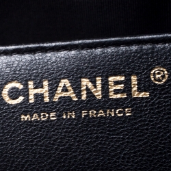 Pre Owned Chanel Black Quilted Caviar Leather Maxi Classic Single Flap Bag
