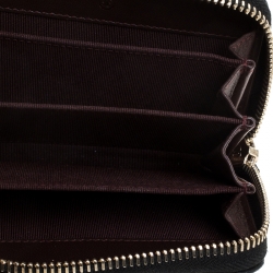 مملوكة مسبقًا محفظة شانيل CC جلد مبطن سوداء صغيرة