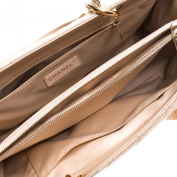 مملوكة مسبقًا حقيبة يد شانيل غراند شوبينغ جلد كافيار مبطنة سوداء