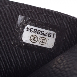 Pre Owned Chanel Black Quilted Caviar Leather Wallet On Chain