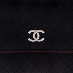 مملوكة مسبقًا Chanel Black/Burgundy Leather Diamond Stitch French Wallet