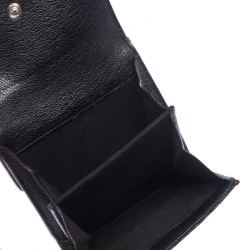 مملوكة مسبقًا Chanel Black/Burgundy Leather Diamond Stitch French Wallet