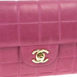 Pre Owned Chanel Pink Chocolate Bar Quilted East West Flap Bag