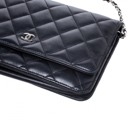 Pre Owned حقيبة كلتش شانيل WOC جلد سوداء مبطنه بسلسلة