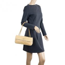 مملوكة مسبقًا Chanel Beige Leather Medium Flap Bag