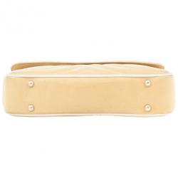مملوكة مسبقًا Chanel Beige Leather Medium Flap Bag