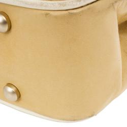 مملوكة مسبقًا Chanel Beige Leather Medium Flap Bag