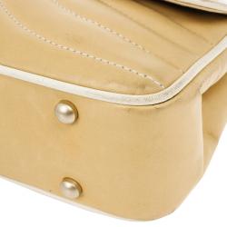 مملوكة مسبقًا Chanel Beige Leather Medium Flap Bag