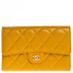 Pre Owned محفظة شانيل كلاسيك L بقلاب جلد خردلية