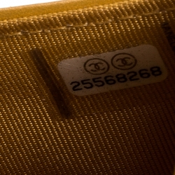 Pre Owned محفظة شانيل كلاسيك L بقلاب جلد خردلية