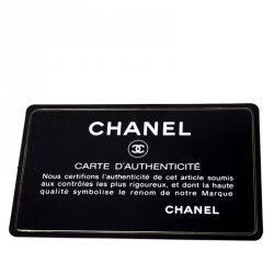 Pre Owned حقيبة كلتش شانيل بسلسلة وقلاب جلد مكشكش ميتاليك فضية