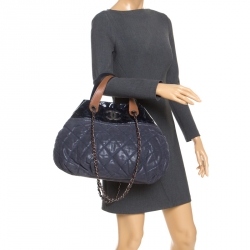 Pre Owned حقيبة كتف شانيل إن ذا ميكس كبيرة جلد مبطن زرقاء قزحية