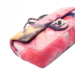 مملوكة مسبقًا حقيبة شانيل فلاور باور كلاسيك قلاب واحد صغيرة جلد مبطن متعدد الألوان