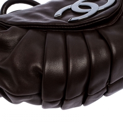 مملوكة مسبقًا حقيبة كتف شانيل قلاب CC حلقات جلد طية بنيه