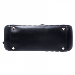 Pre Owned Chanel Black Chevron Quilted Leather Shoulder Bag