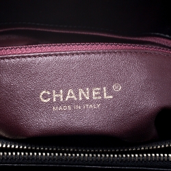 Pre Owned Chanel Black Chevron Quilted Leather Shoulder Bag