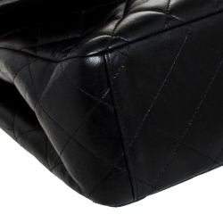 مملوكة مسبقًا حقيبة شانيل قلاب مزدوج كلاسيك جامبو جلد مبطنة زرقاء