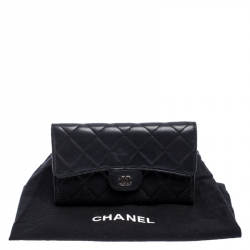 مملوكة مسبقًا محفظة شانيل قلاب كلاسيك جلد مبطنة سوداء
