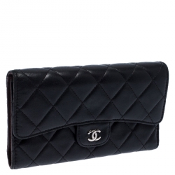 مملوكة مسبقًا محفظة شانيل قلاب كلاسيك جلد مبطنة سوداء