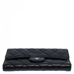 مملوكة مسبقًا محفظة شانيل قلاب كلاسيك جلد مبطنة سوداء