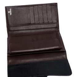 مملوكة مسبقًا محفظة شانيل قلاب كلاسيك جلد مبطنة سوداء