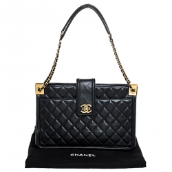 Pre Owned Chanel Black Quilted Leather Shopper Tote