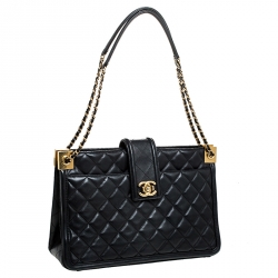 Pre Owned Chanel Black Quilted Leather Shopper Tote