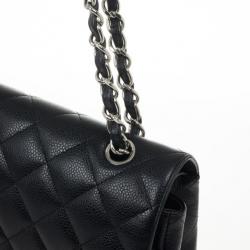 مملوكة مسبقًا Chanel Black Caviar Classic Maxi Flap Bag