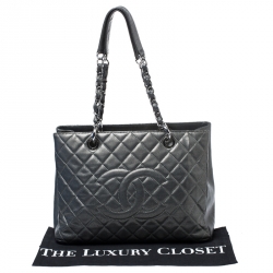 مملوكة مسبقًا Chanel Metallic Grey Quilted Caviar Leather Grand Shopper Tote