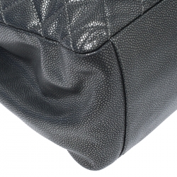 مملوكة مسبقًا Chanel Metallic Grey Quilted Caviar Leather Grand Shopper Tote