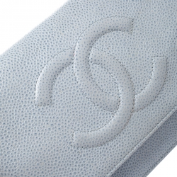 مملوكة مسبقًا حقيبة كلتش شانيل تايمليس WOC جلد زرقاء سماوية مبطنة بسلسلة